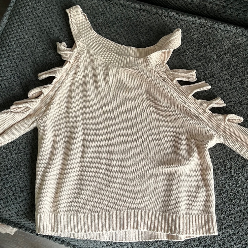 Beige/off white sweater never worn, size L from forever 21